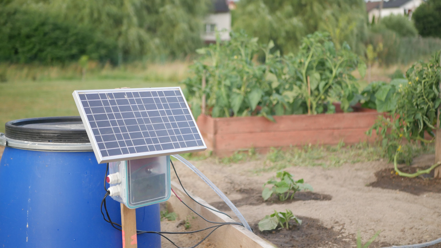 DIY Solar Powered Garden Watering System Indystry.cc