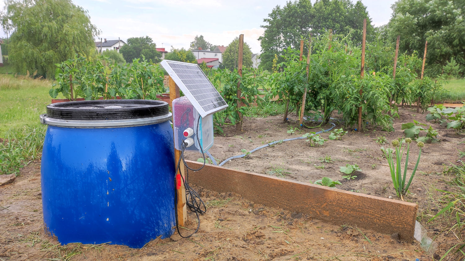 DIY Solar Powered Garden Watering System Indystry.cc