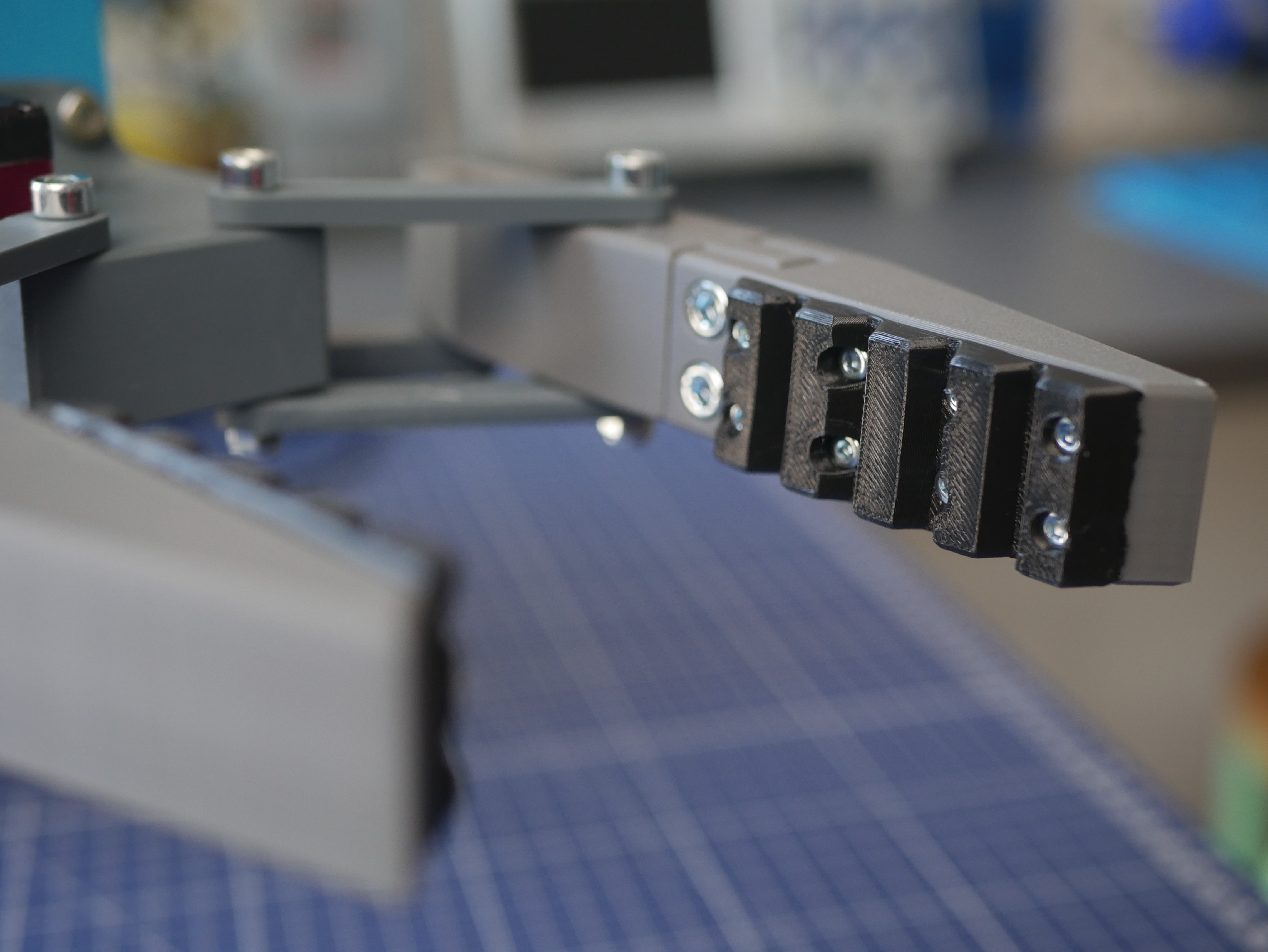 Modular Robot Gripper High Resolution