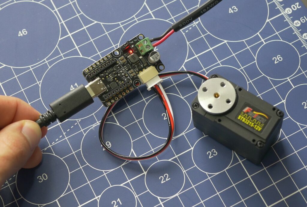 STS3215 with a control board.
